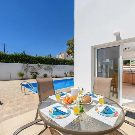 Zacharia Villas * Protaras